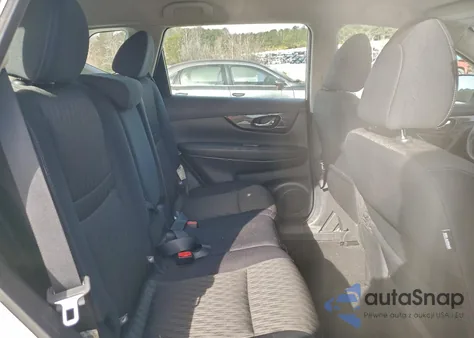 2017 Nissan Rogue S z USA, uszkodzony, nr VIN 5N1AT2MT7HC896167